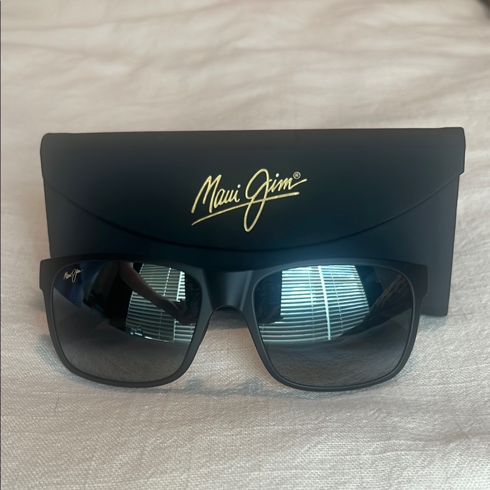 Maui Jim Black Sunglasses